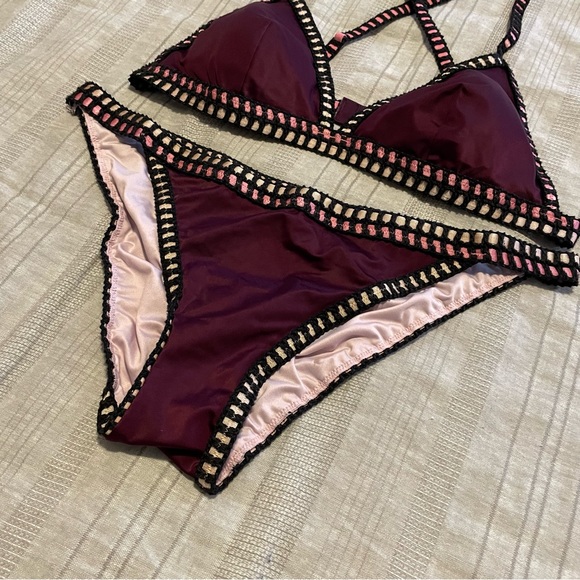 Victorias Secret Bikini Set - Picture 2 of 8